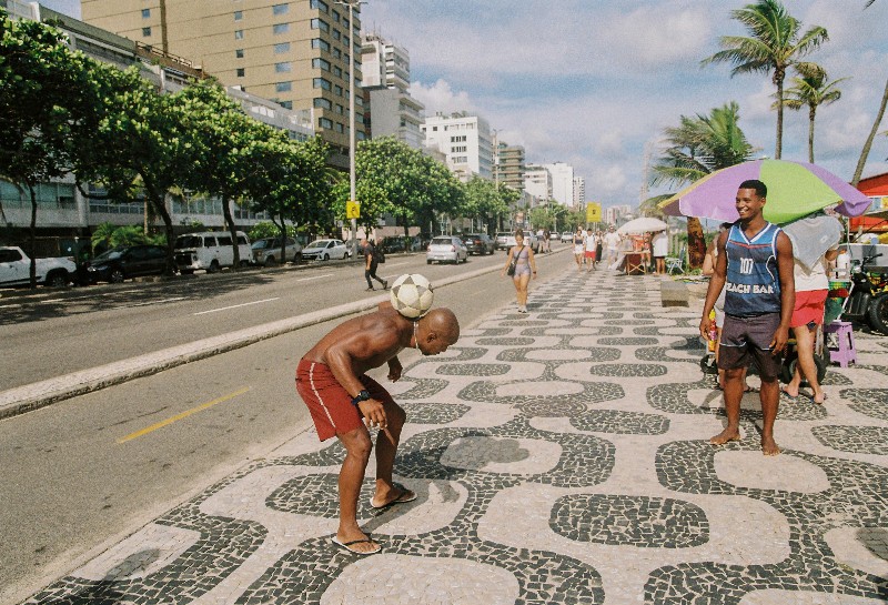 Llevas las Havaianas de los años 60 porque son las mejores