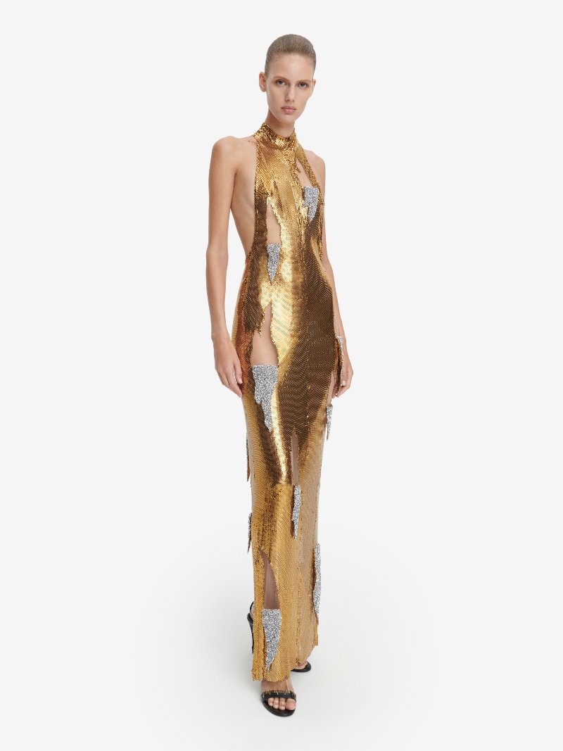 Schiaparelli SS26: el regreso del hard chic con sensualidad