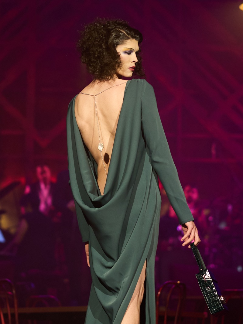 Eduardo Navarrete actualiza su moda con libertad femenina