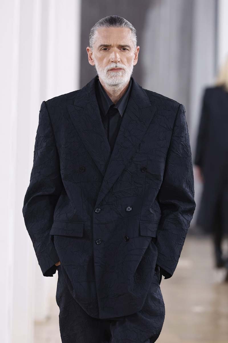 Acromatyx, en MBFW Madrid, sitúa el fetichismo como razón