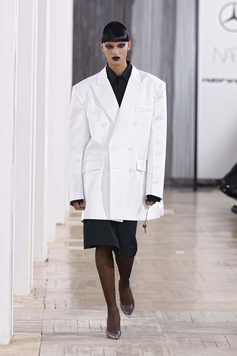 Acromatyx, en MBFW Madrid, sitúa el fetichismo como razón