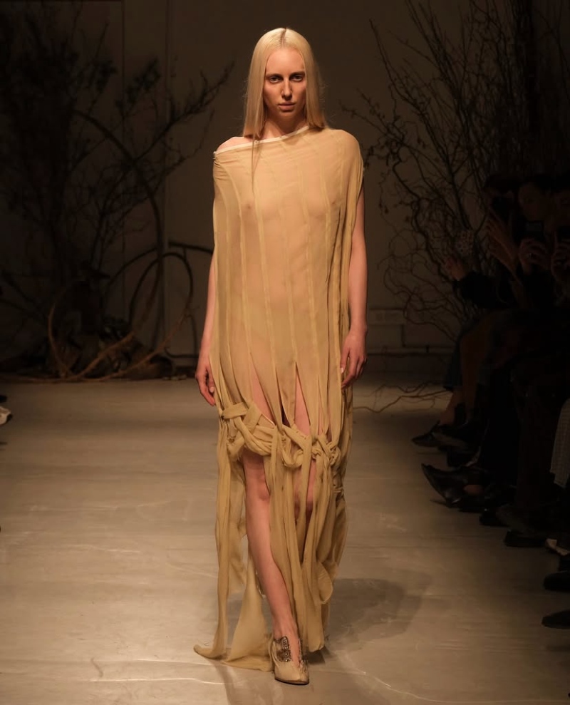 Javier Guijarro triunfa en la semana de la moda de París