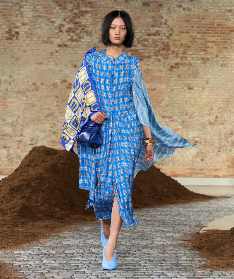 Moschino AW26: un homenaje visual a la Argentina real