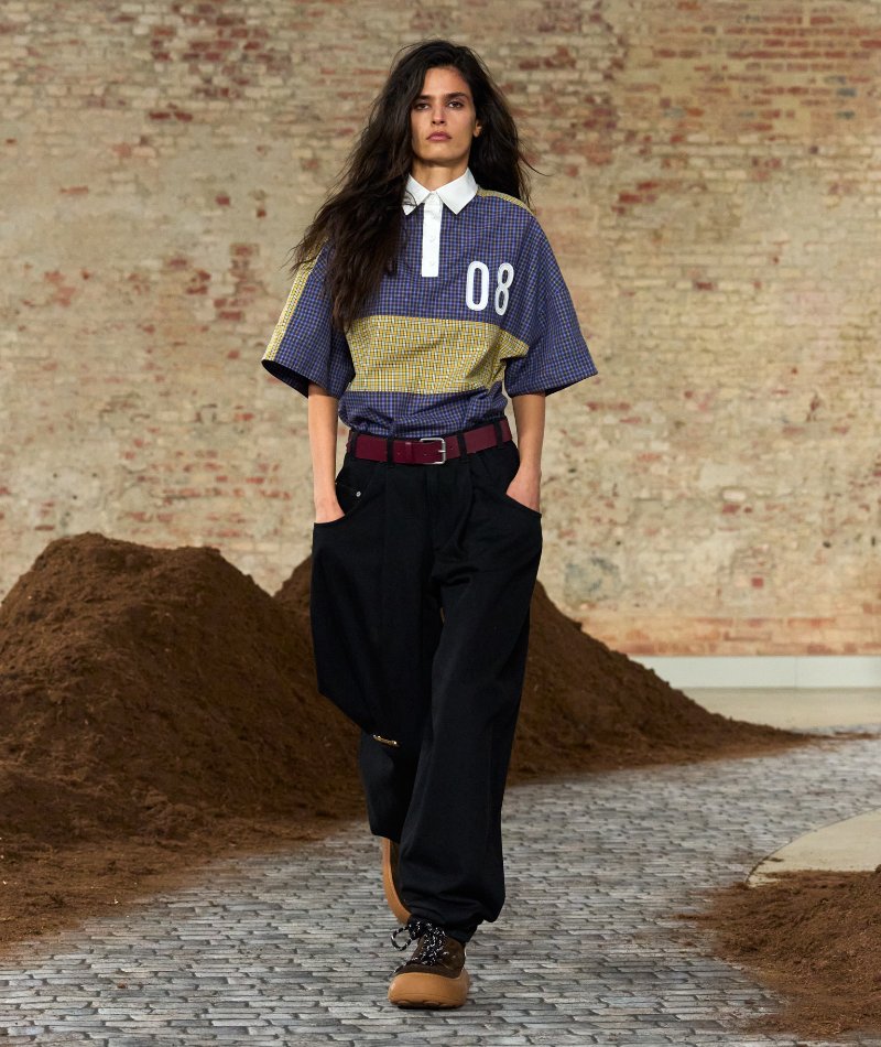 Moschino AW26: un homenaje visual a la Argentina real