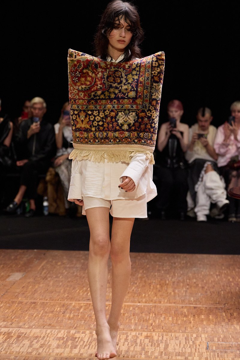 Hodakova AW26: vincula hogar y cuerpo con upcycling