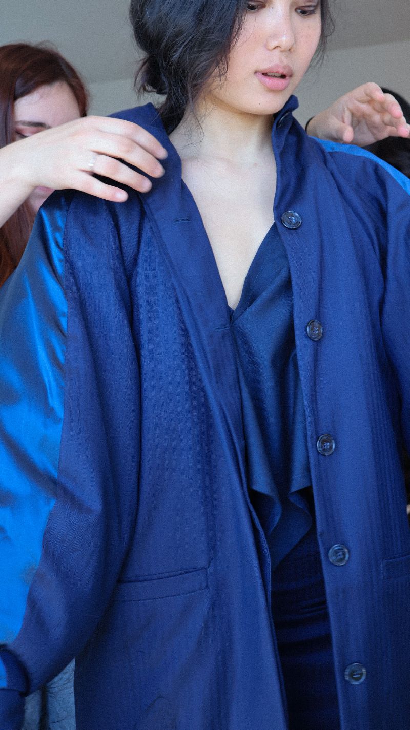 E·R·A·X explora el movimiento con moda tensada y expuesta