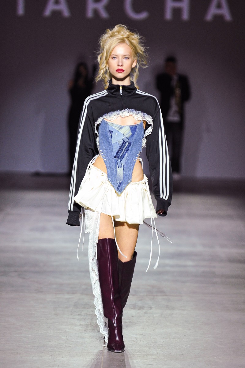 Con fuerza e identidad, Ucrania organiza su Fashion Week