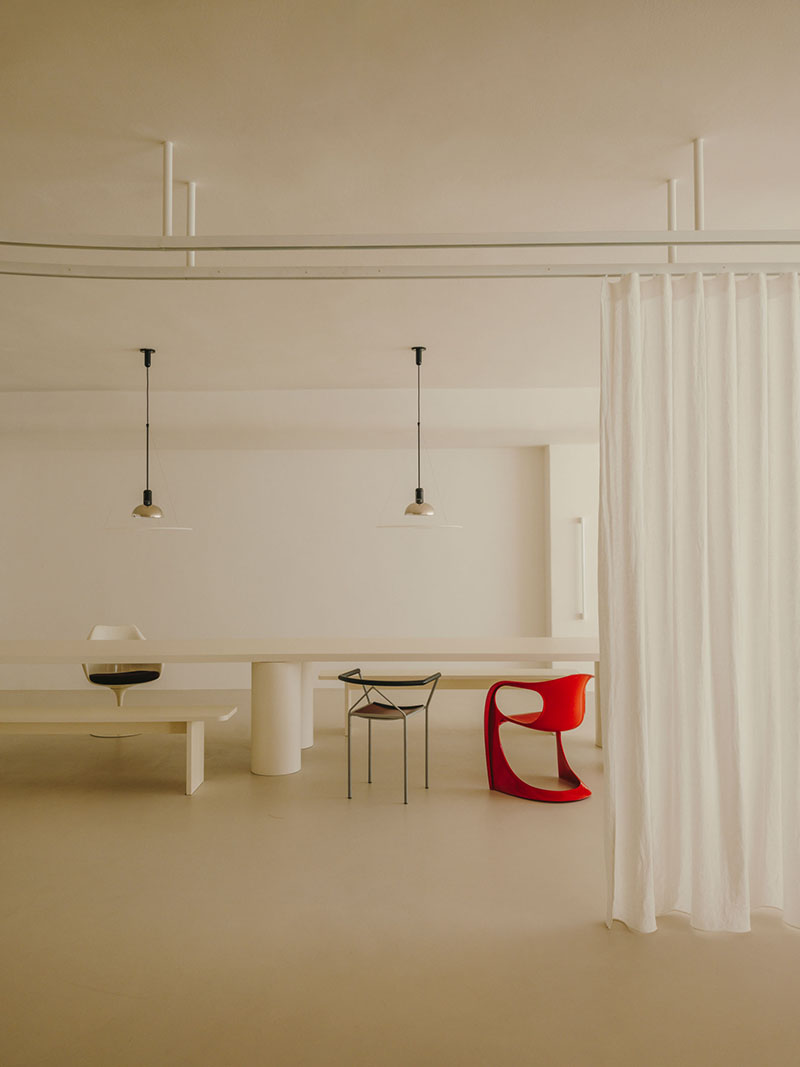 Isern Serra diseña el Eiko Ai Showroom, un lugar cambiante