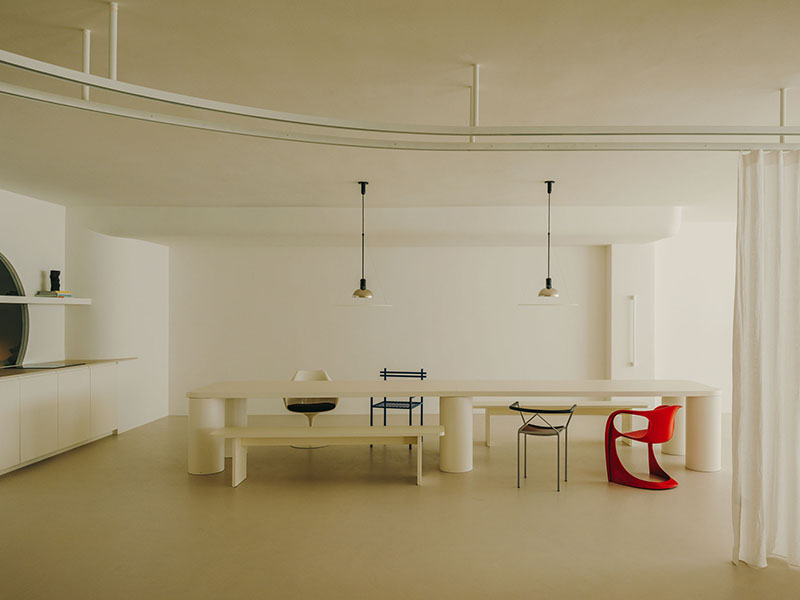 Isern Serra diseña el Eiko Ai Showroom, un lugar cambiante