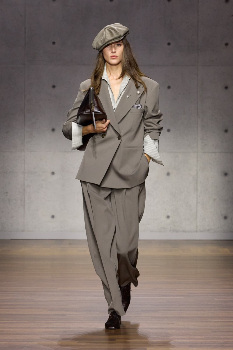 Emporio Armani sigue siendo Armani (gracias a Dios)