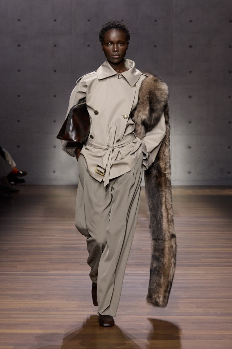 Emporio Armani sigue siendo Armani (gracias a Dios)