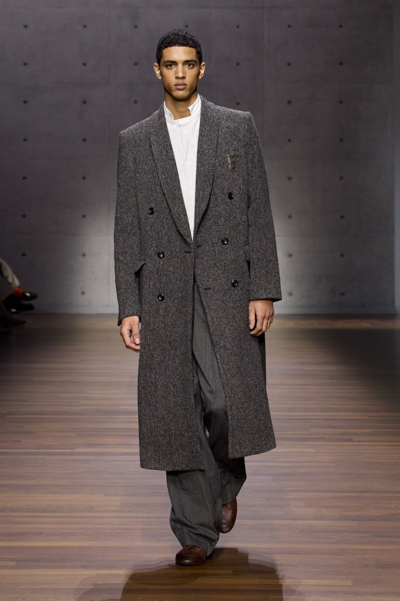 Emporio Armani sigue siendo Armani (gracias a Dios)