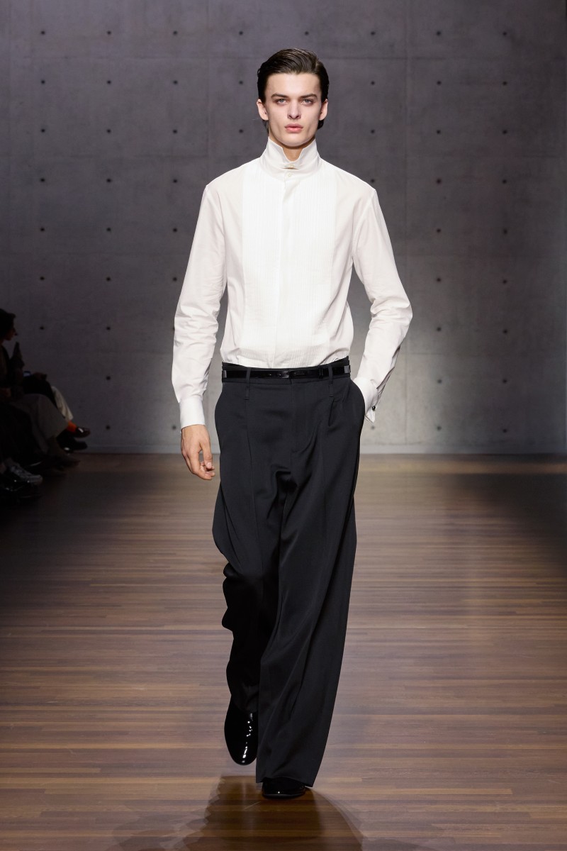 Emporio Armani sigue siendo Armani (gracias a Dios)