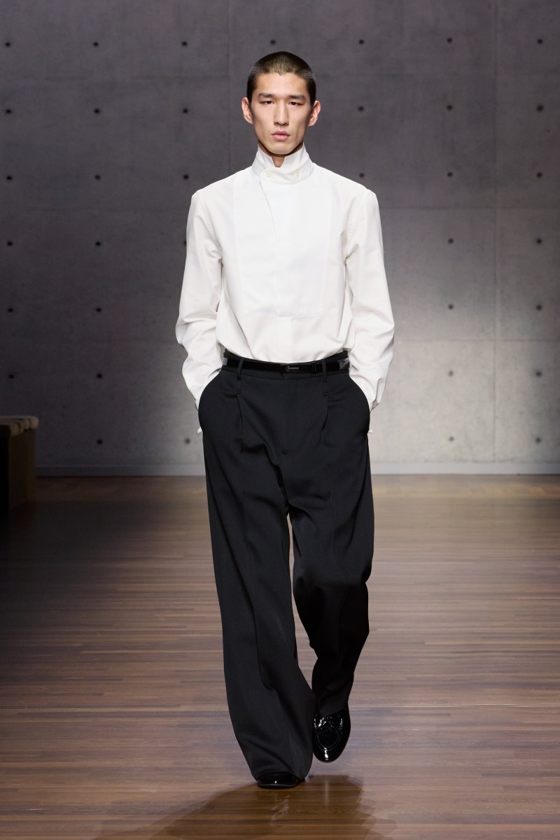 Emporio Armani sigue siendo Armani (gracias a Dios)