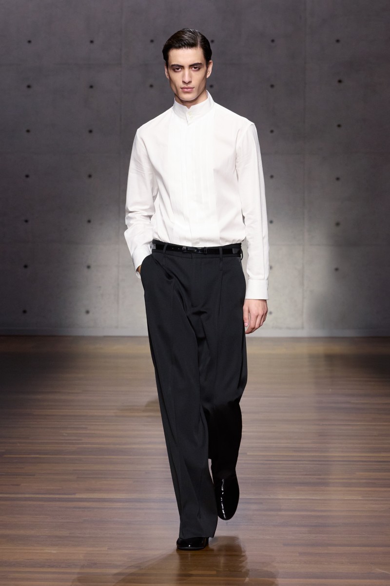 Emporio Armani sigue siendo Armani (gracias a Dios)