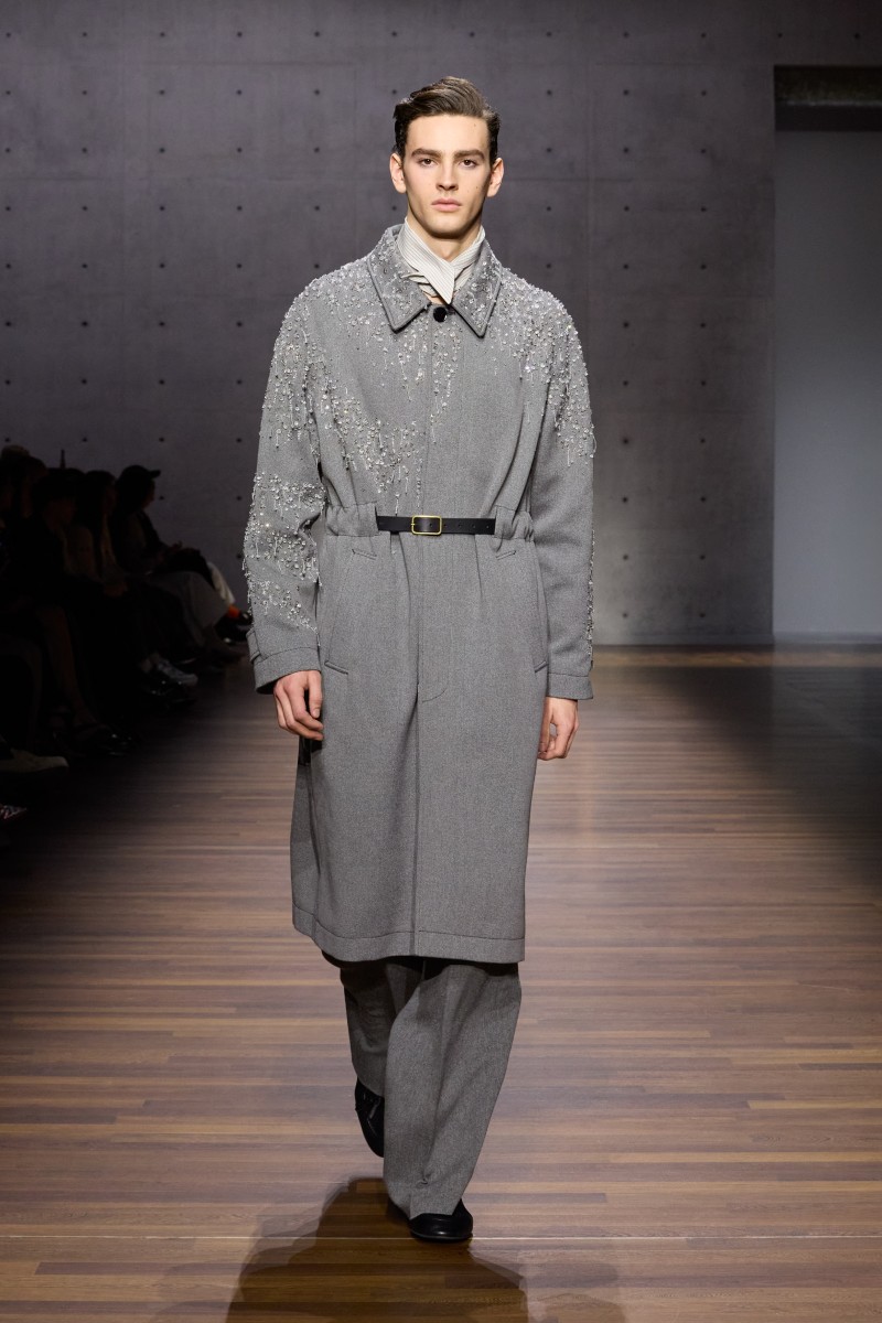 Emporio Armani sigue siendo Armani (gracias a Dios)