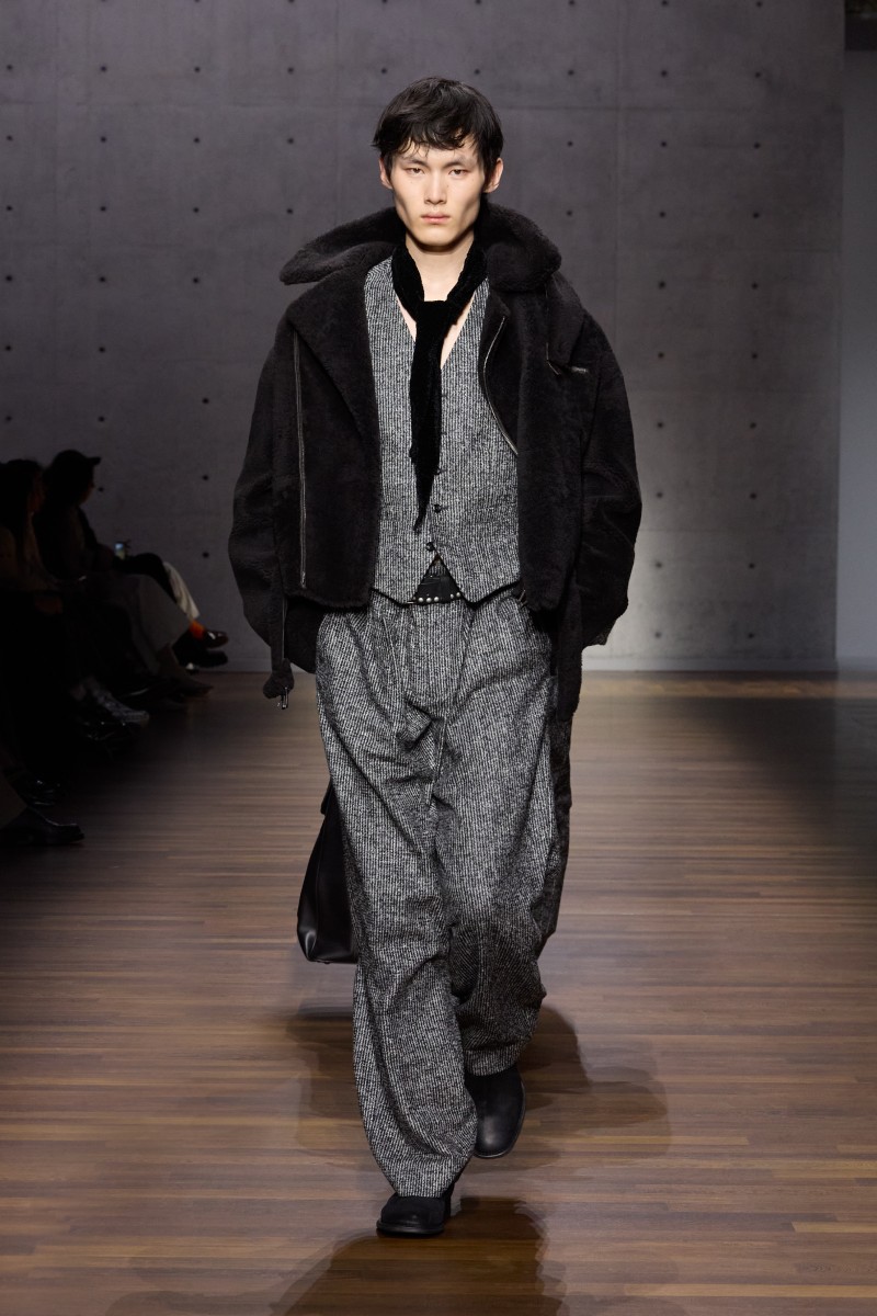 Emporio Armani sigue siendo Armani (gracias a Dios)