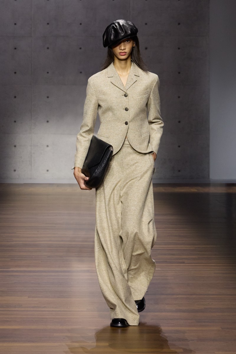 Emporio Armani sigue siendo Armani (gracias a Dios)