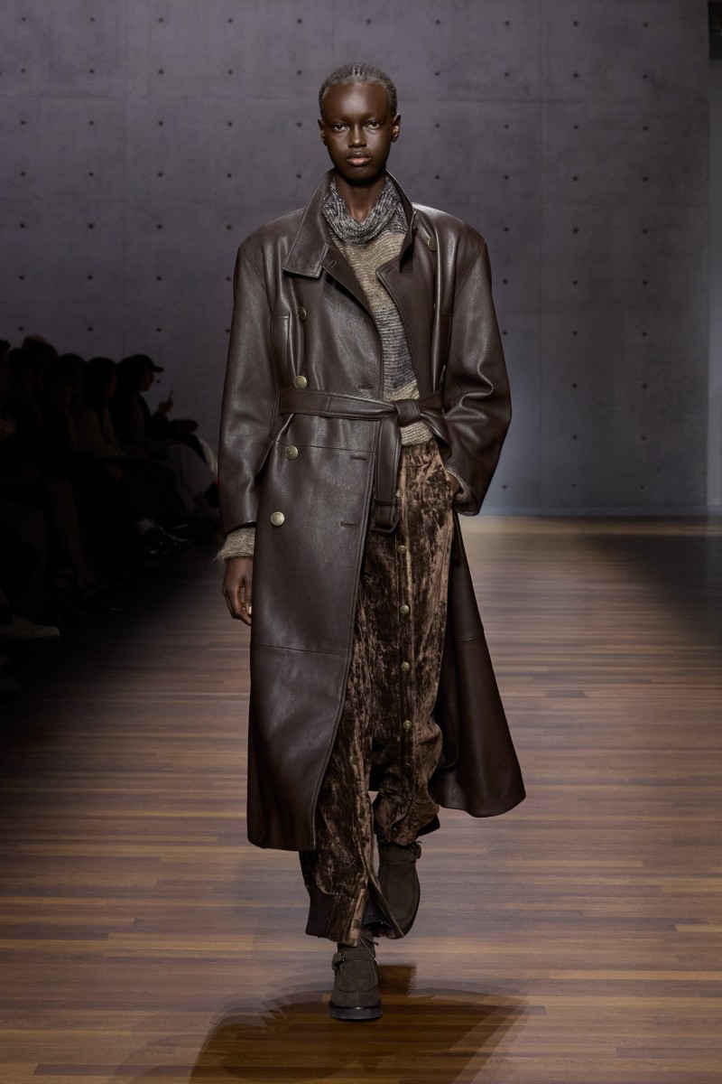 Emporio Armani sigue siendo Armani (gracias a Dios)