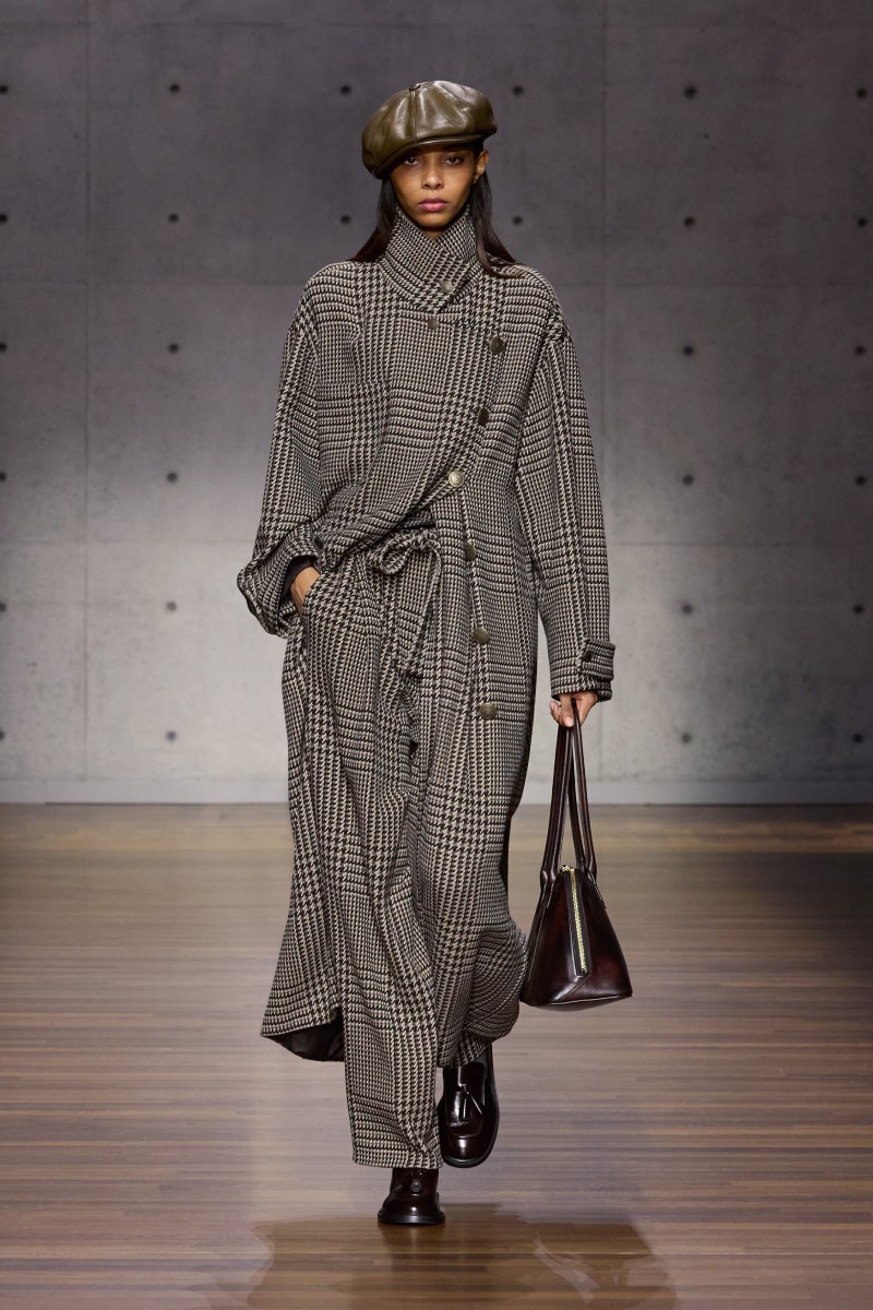 Emporio Armani sigue siendo Armani (gracias a Dios)