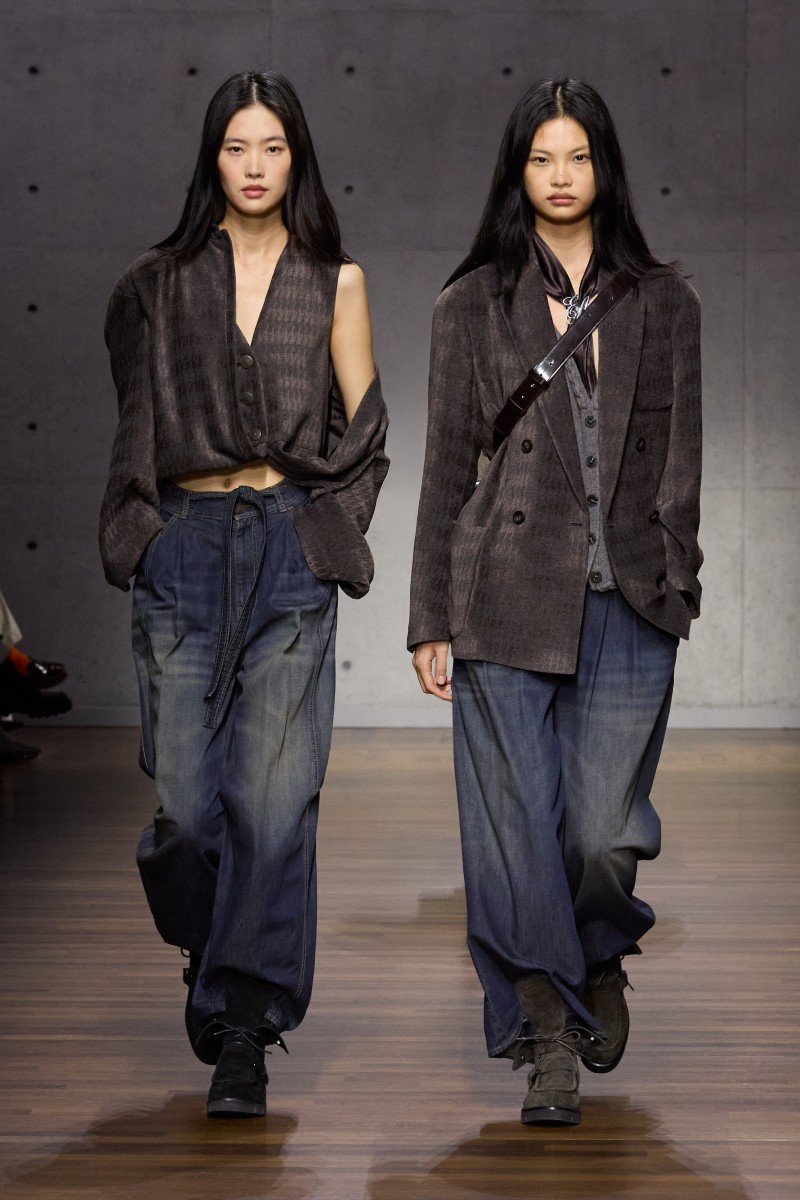 Emporio Armani sigue siendo Armani (gracias a Dios)