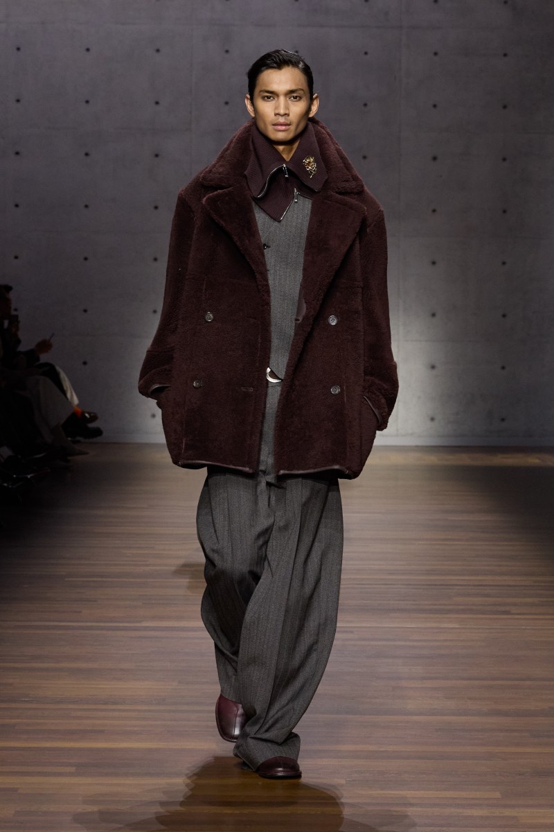 Emporio Armani sigue siendo Armani (gracias a Dios)