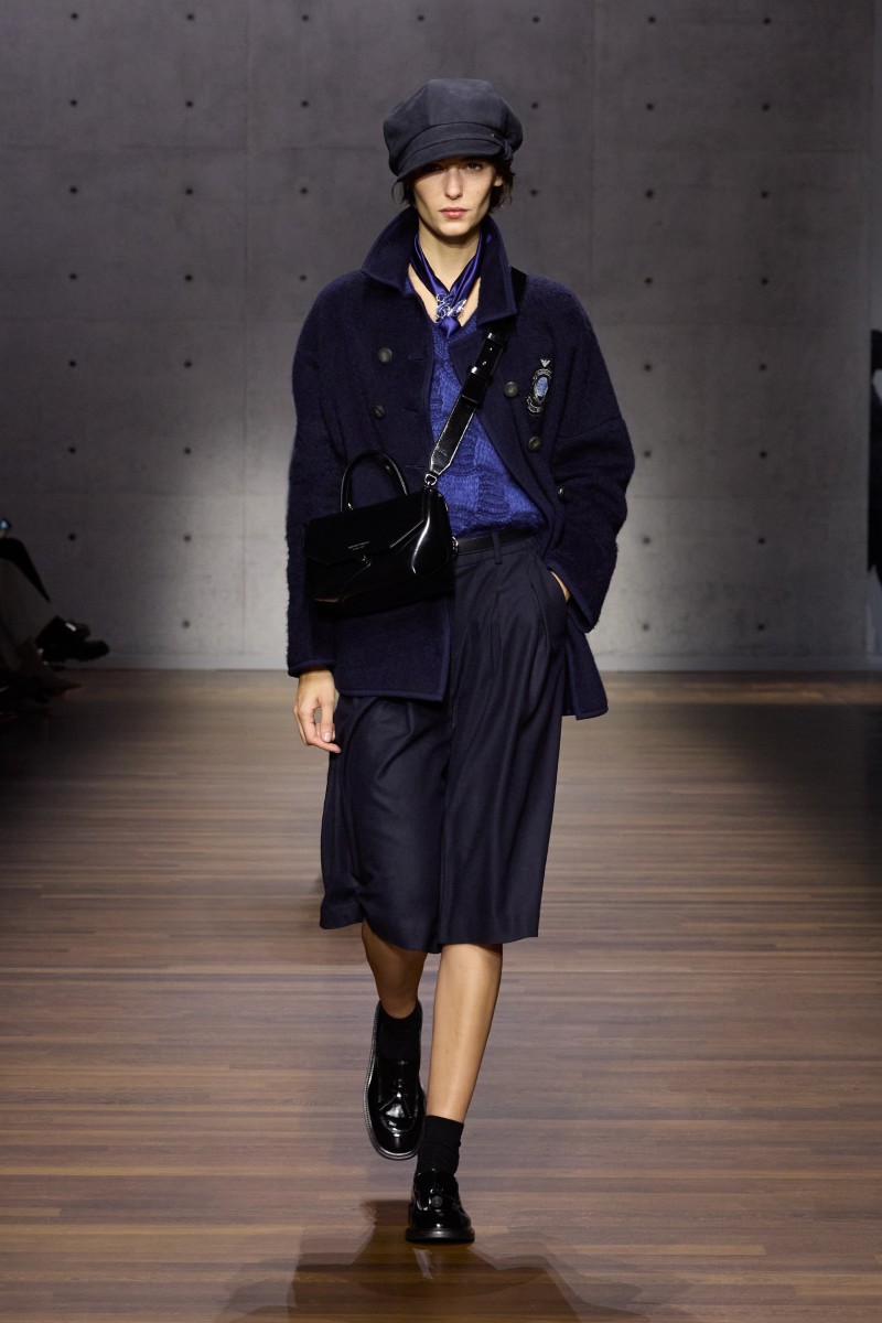 Emporio Armani sigue siendo Armani (gracias a Dios)