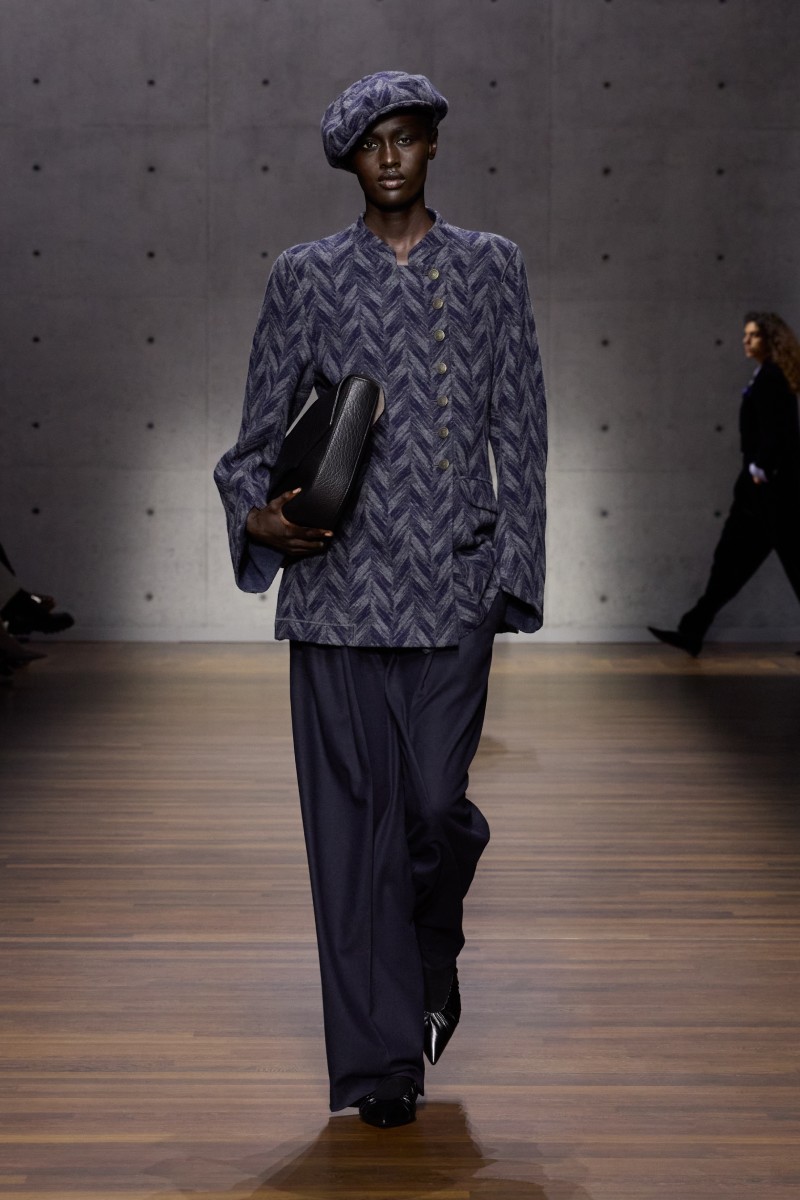 Emporio Armani sigue siendo Armani (gracias a Dios)