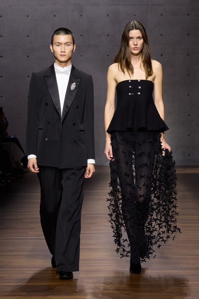 Emporio Armani sigue siendo Armani (gracias a Dios)