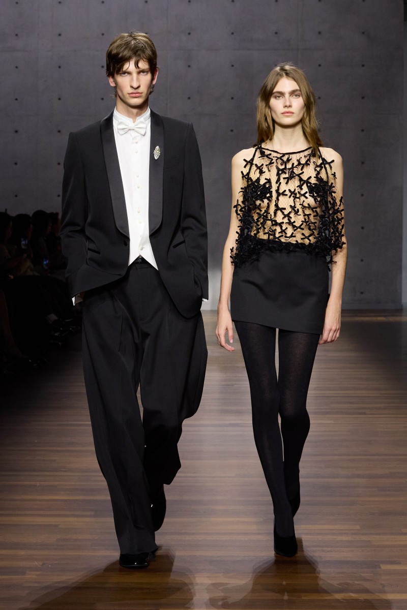 Emporio Armani sigue siendo Armani (gracias a Dios)