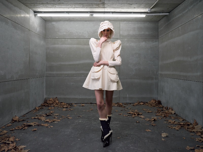 Evade House revela tensión y fragilidad en moda imperfecta