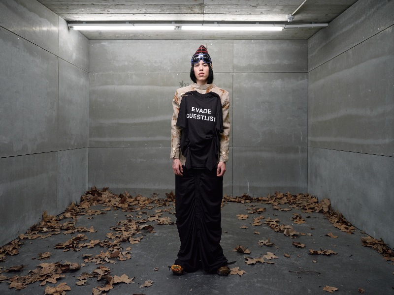 Evade House revela tensión y fragilidad en moda imperfecta