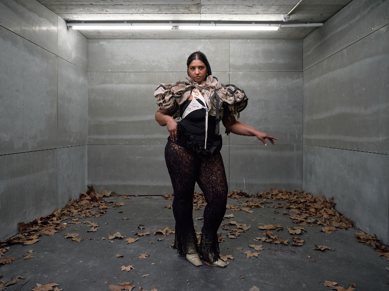 Evade House revela tensión y fragilidad en moda imperfecta