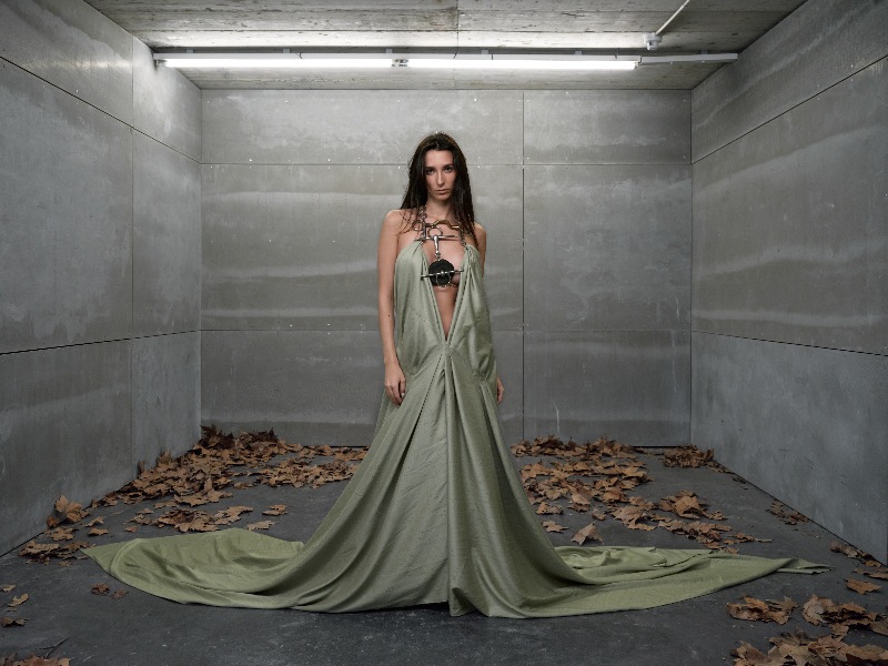 Evade House revela tensión y fragilidad en moda imperfecta