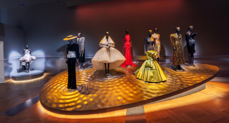 El V&A expone el legado icónico de Elsa Schiaparelli