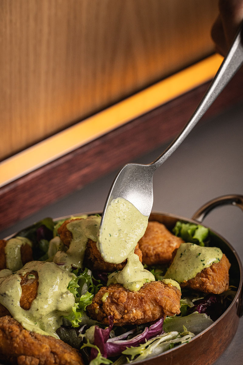 Fenómeno, templo bar hi-fi con coctelería de laboratorio