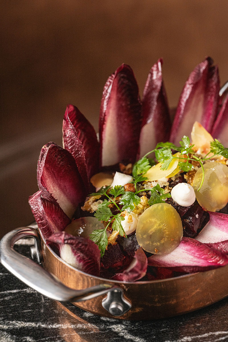 Fenómeno, templo bar hi-fi con coctelería de laboratorio
