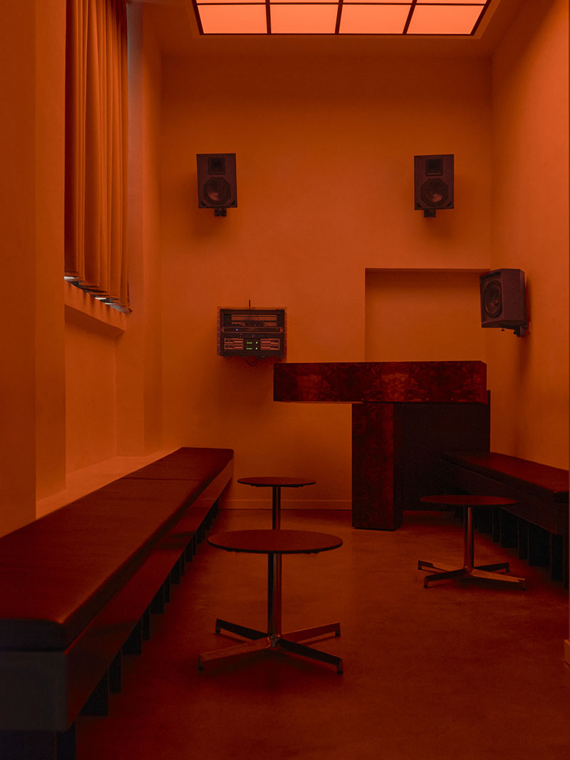 Fiorin Fiorello Fiore: Parasite 2.0 pone a sonar Milán