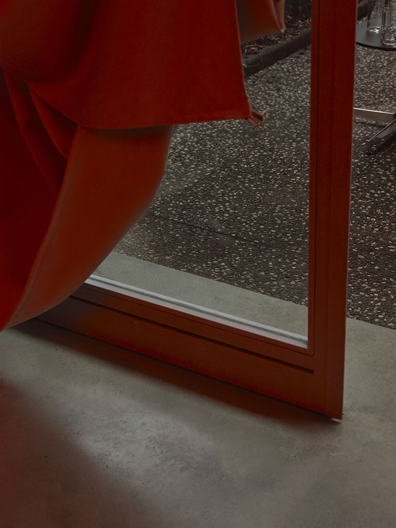 Fiorin Fiorello Fiore: Parasite 2.0 pone a sonar Milán