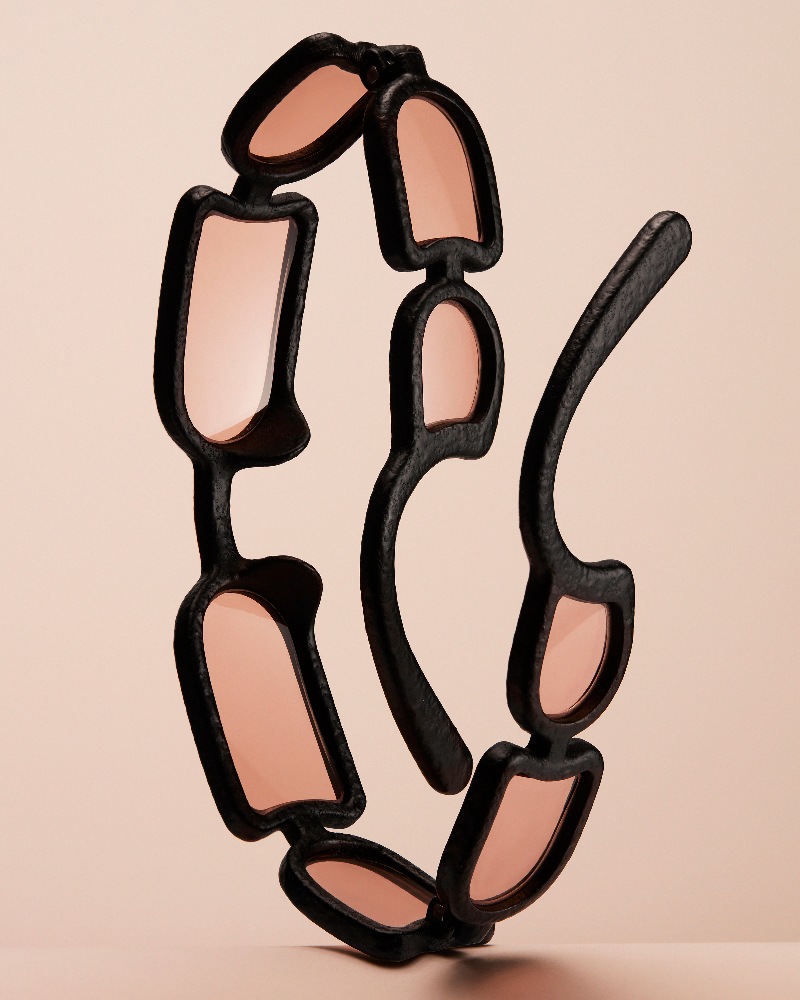 Issey Miyake no usa dos lentes: añade ocho con impresión 3D