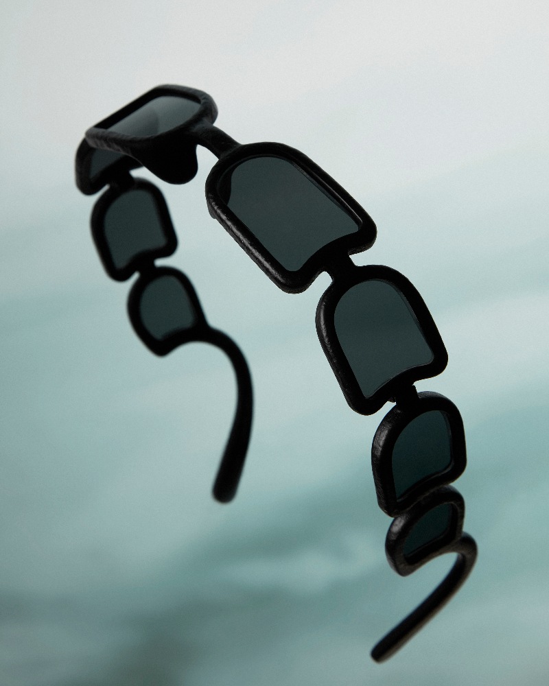 Issey Miyake no usa dos lentes: añade ocho con impresión 3D