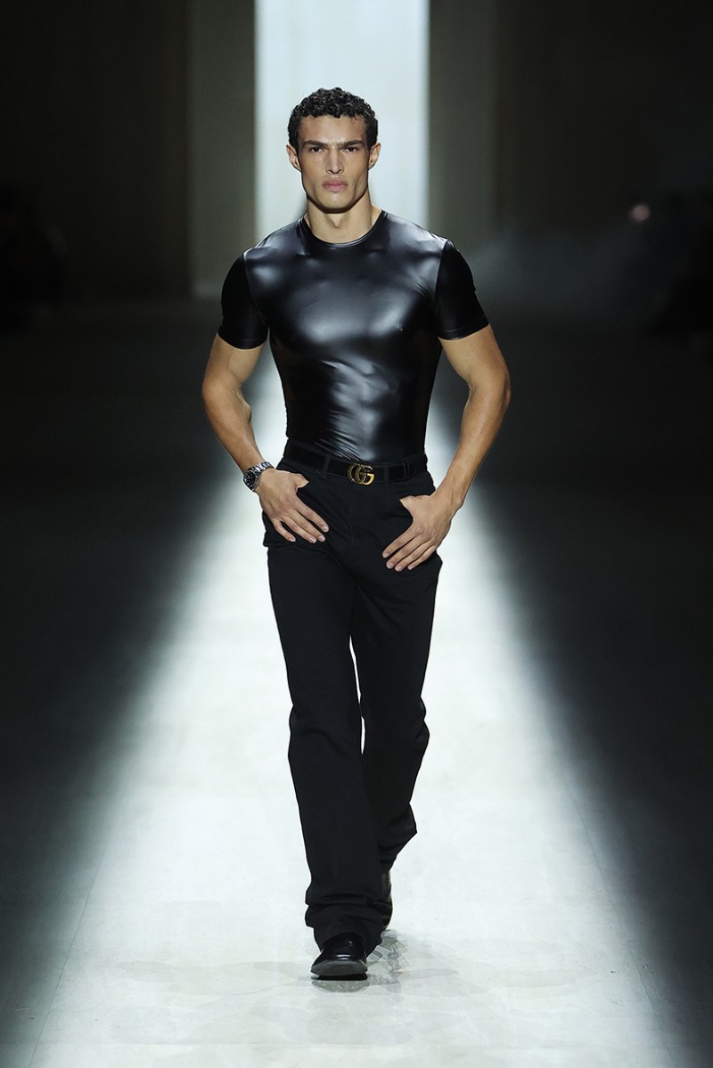 Demna radicaliza el Gucci de Tom Ford para su debut