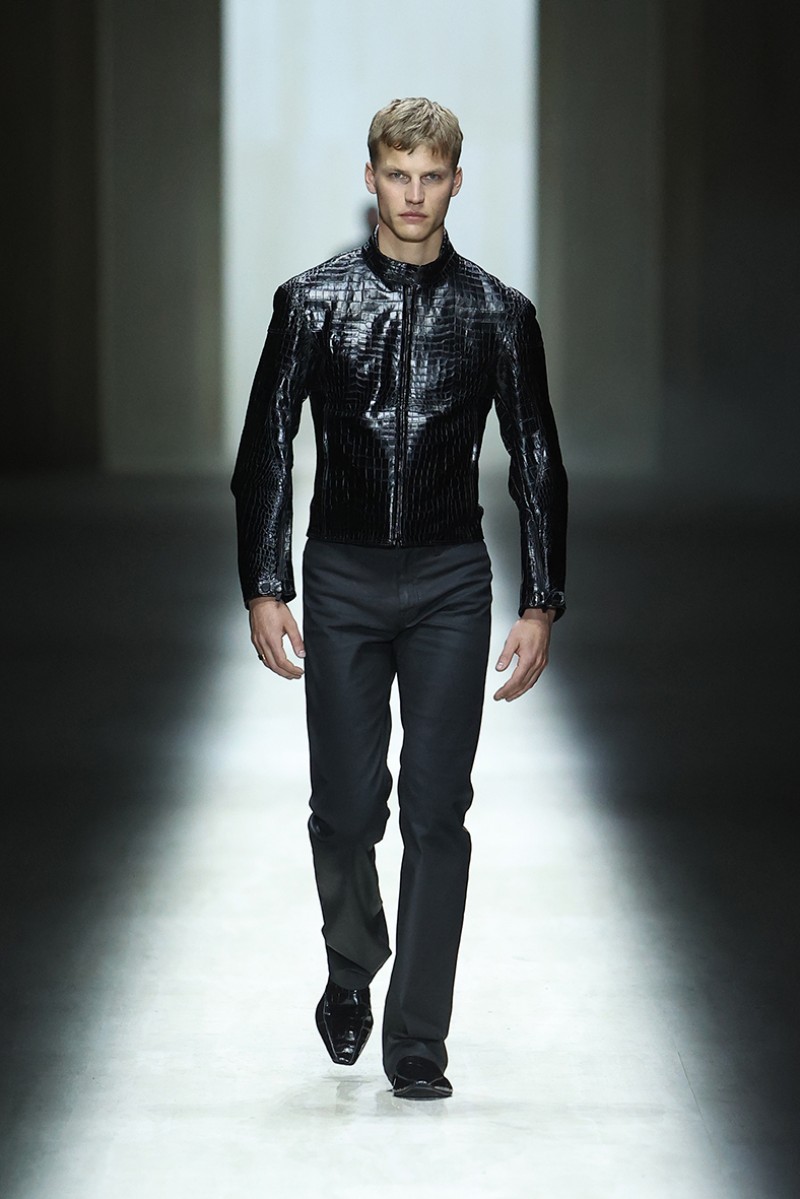 Demna radicaliza el Gucci de Tom Ford para su debut