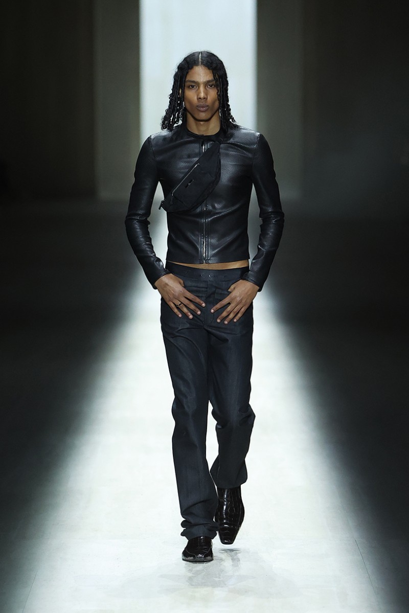 Demna radicaliza el Gucci de Tom Ford para su debut