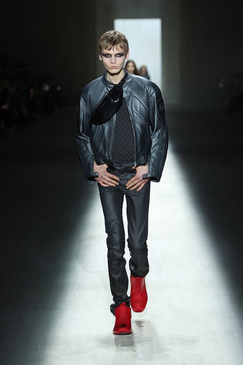 Demna radicaliza el Gucci de Tom Ford para su debut