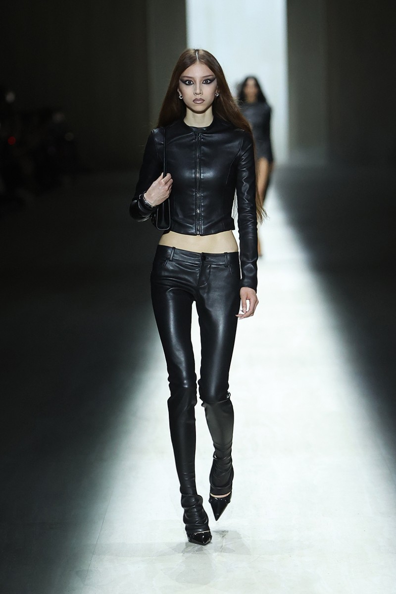 Demna radicaliza el Gucci de Tom Ford para su debut