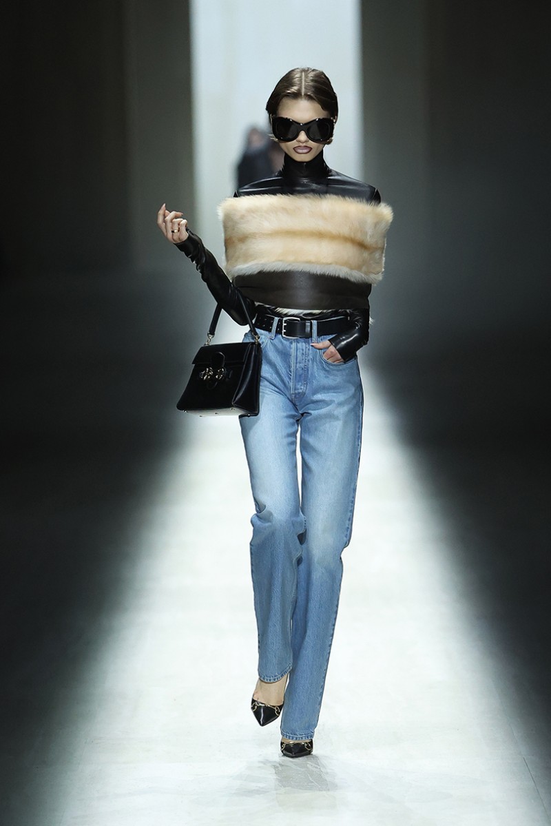 Demna radicaliza el Gucci de Tom Ford para su debut