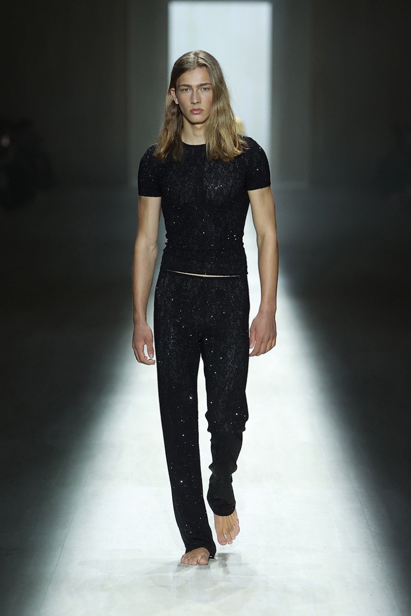 Demna radicaliza el Gucci de Tom Ford para su debut