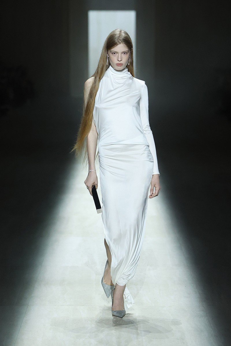 Demna radicaliza el Gucci de Tom Ford para su debut