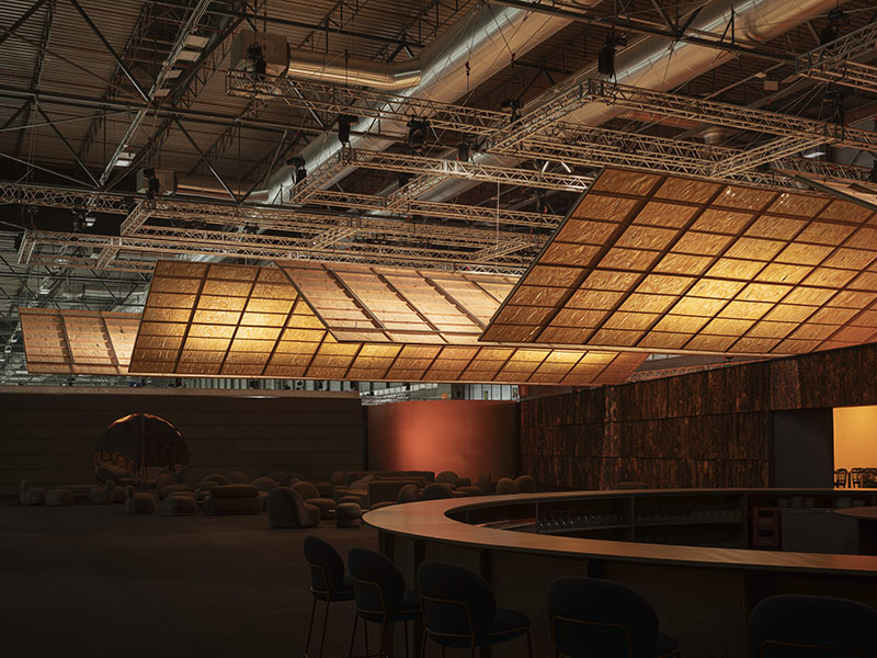 Guest Lounge Arco: cómo crear un espacio con lo que ardió